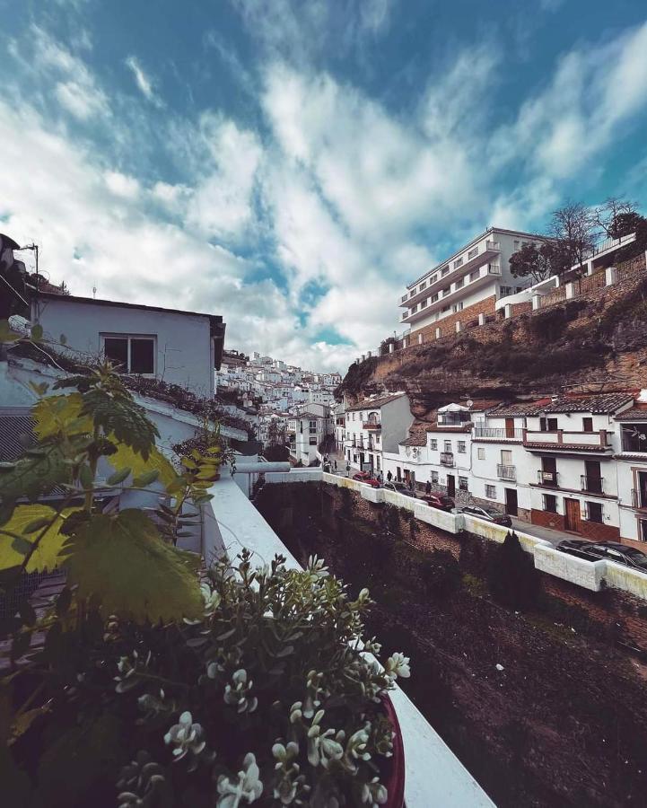 Villa Casa Bajo La Roca Setenil De Las Bodegas Exterior foto